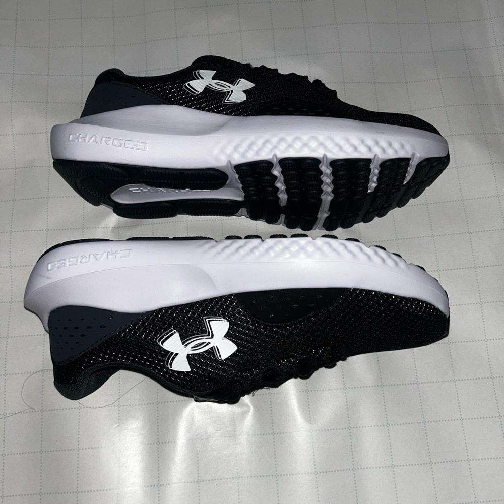 Under armour 6.5 Black Running Shoes